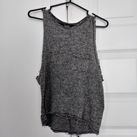 Tank top - Picture 1 of 1